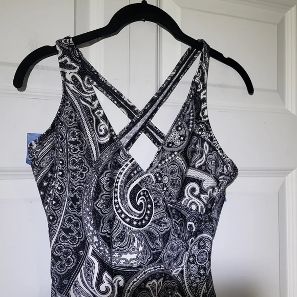 Speedo Paisley Relay Criss-Cross Black‎ & White One Piece Swimsuit
